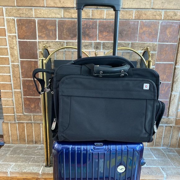 swiss army trolley bag